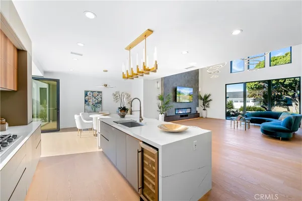 $3,449,000 | 853 Oak Street, Costa Mesa, CA 92627