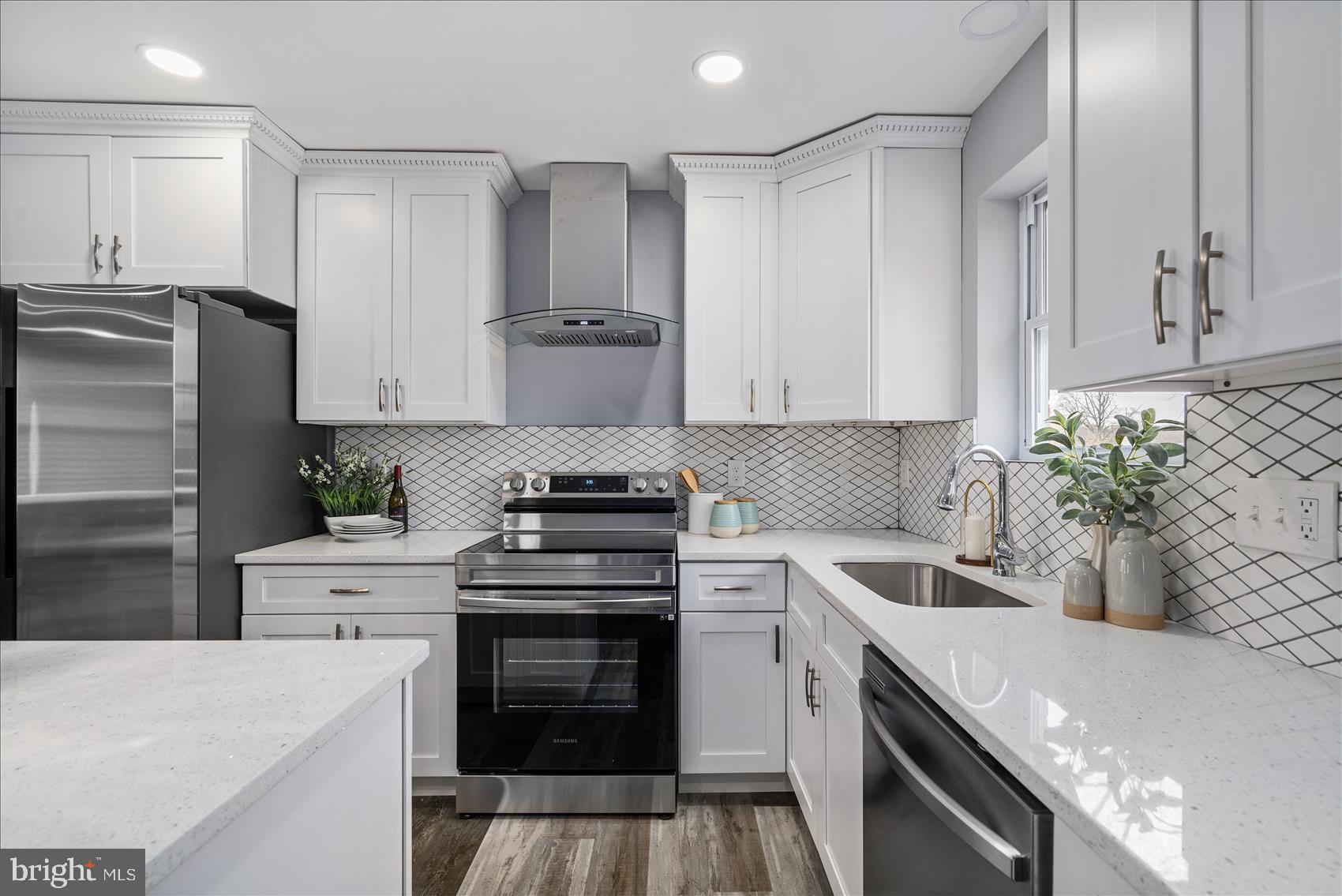 409 St Patrick Road Baltimore, MD 21206 - Photo 14 of 42 Gallery Image 14