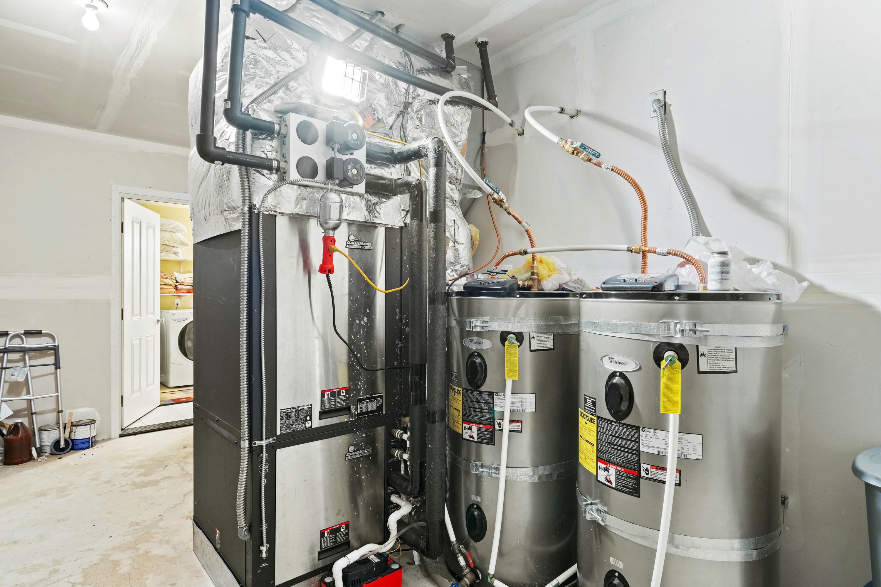 466 Three Pines Road Grants Pass, OR 97526 - Photo 29 of 41 Storage/Geo-Thermal System