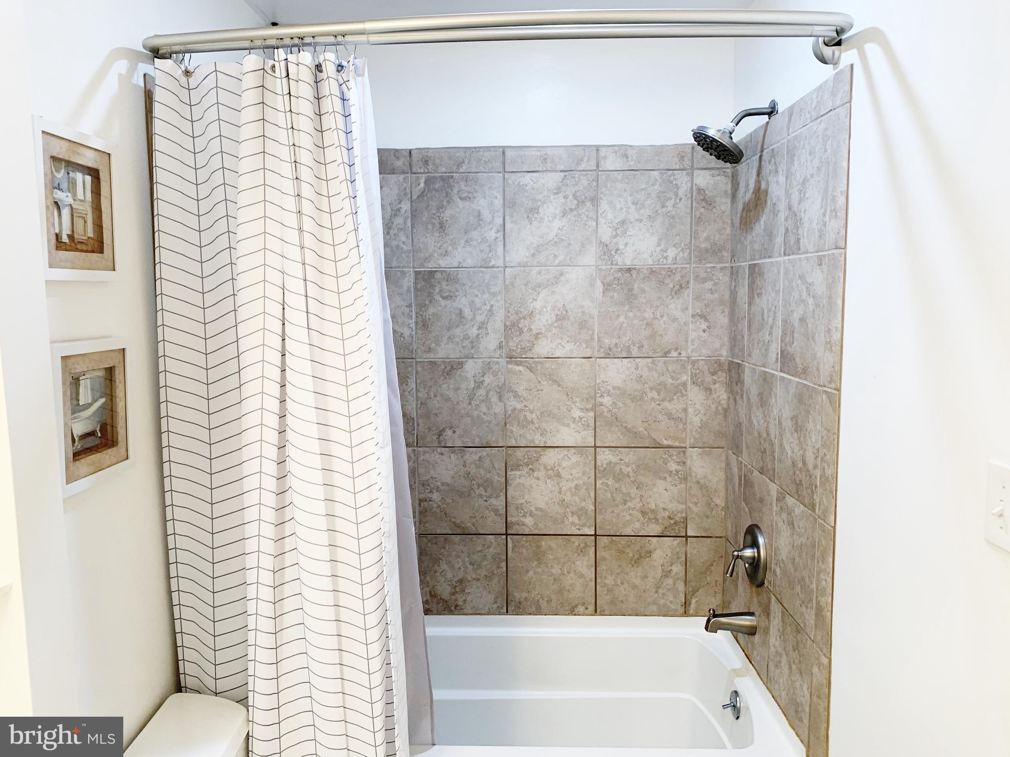 412 3rd Street Newark, DE 19711 - Photo 16 of 22 Master Bath