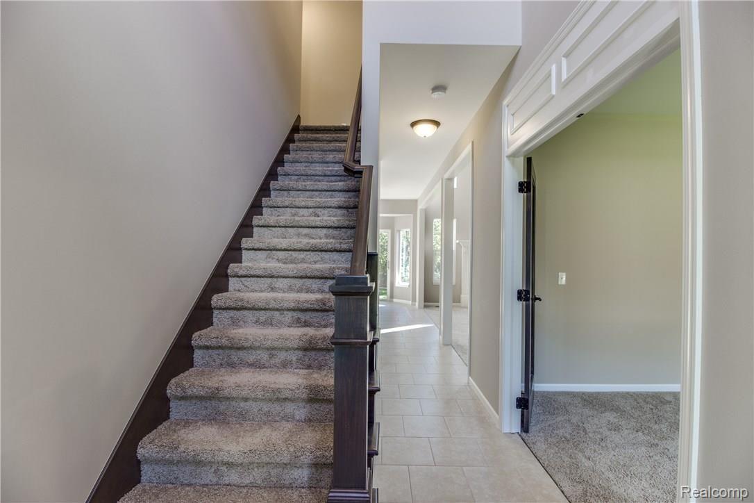 3723 Dearborn Avenue Rochester, MI 48309 - Photo 8 of 33 Interiors-2.jpg