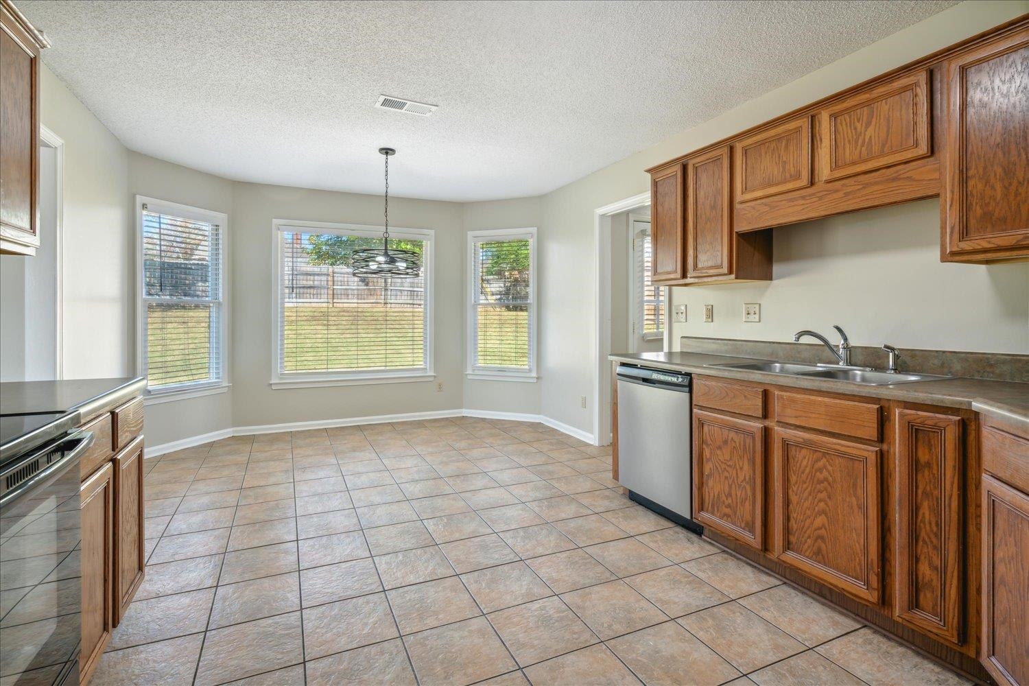 8618 Bazemore Road Cordova, TN 38018 - Photo 11 of 27 Gallery Image 11