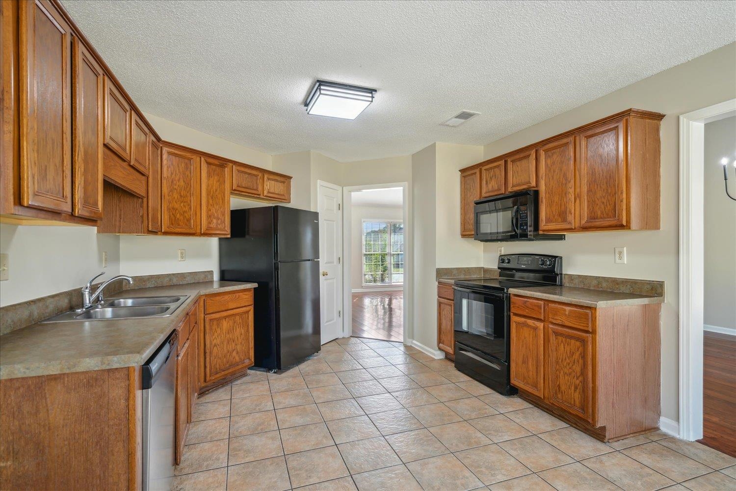8618 Bazemore Road Cordova, TN 38018 - Photo 13 of 27 Gallery Image 13