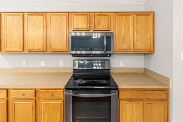 $280,000 | 616 Kriston Drive, Azle, TX 76020