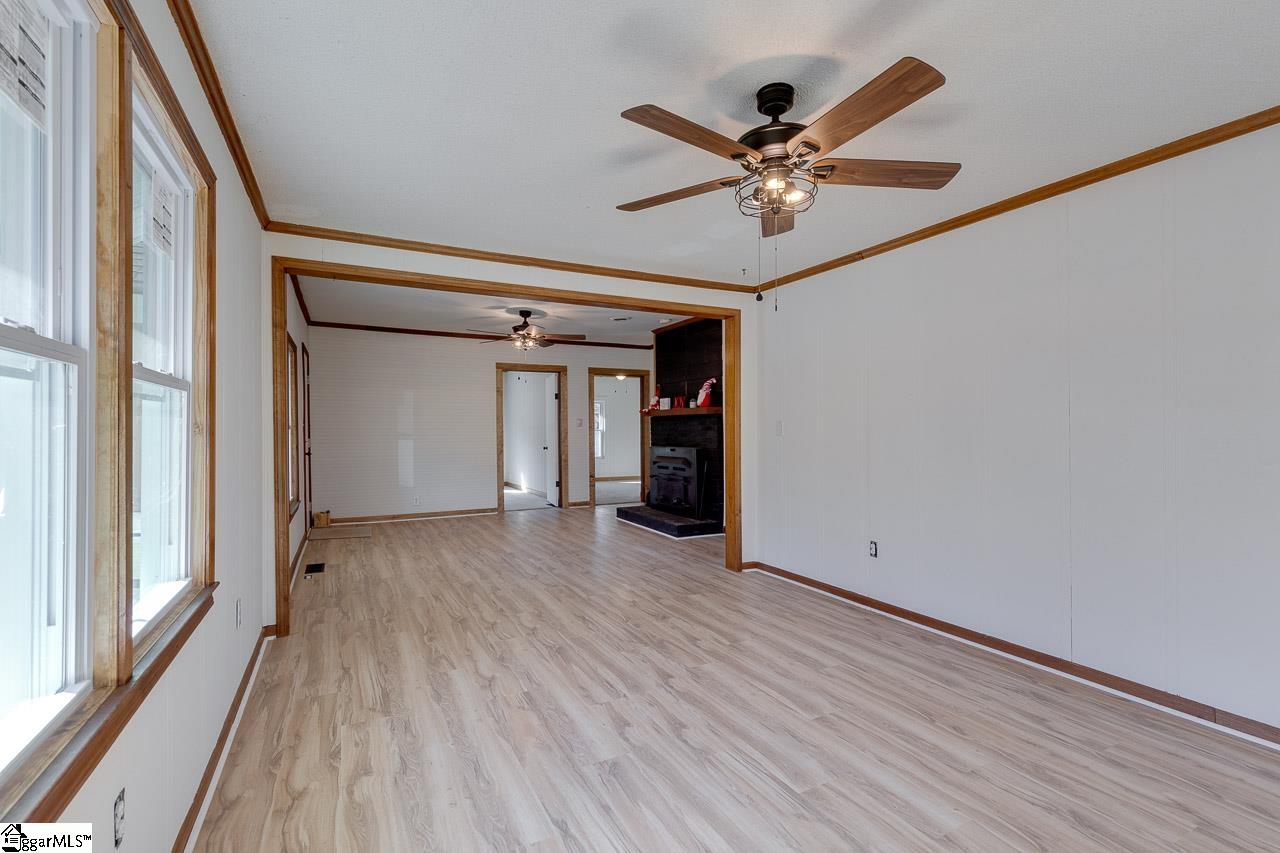 197 Edinburgh Lane Easley, SC 29640 - Photo 9 of 25 Gallery Image 9