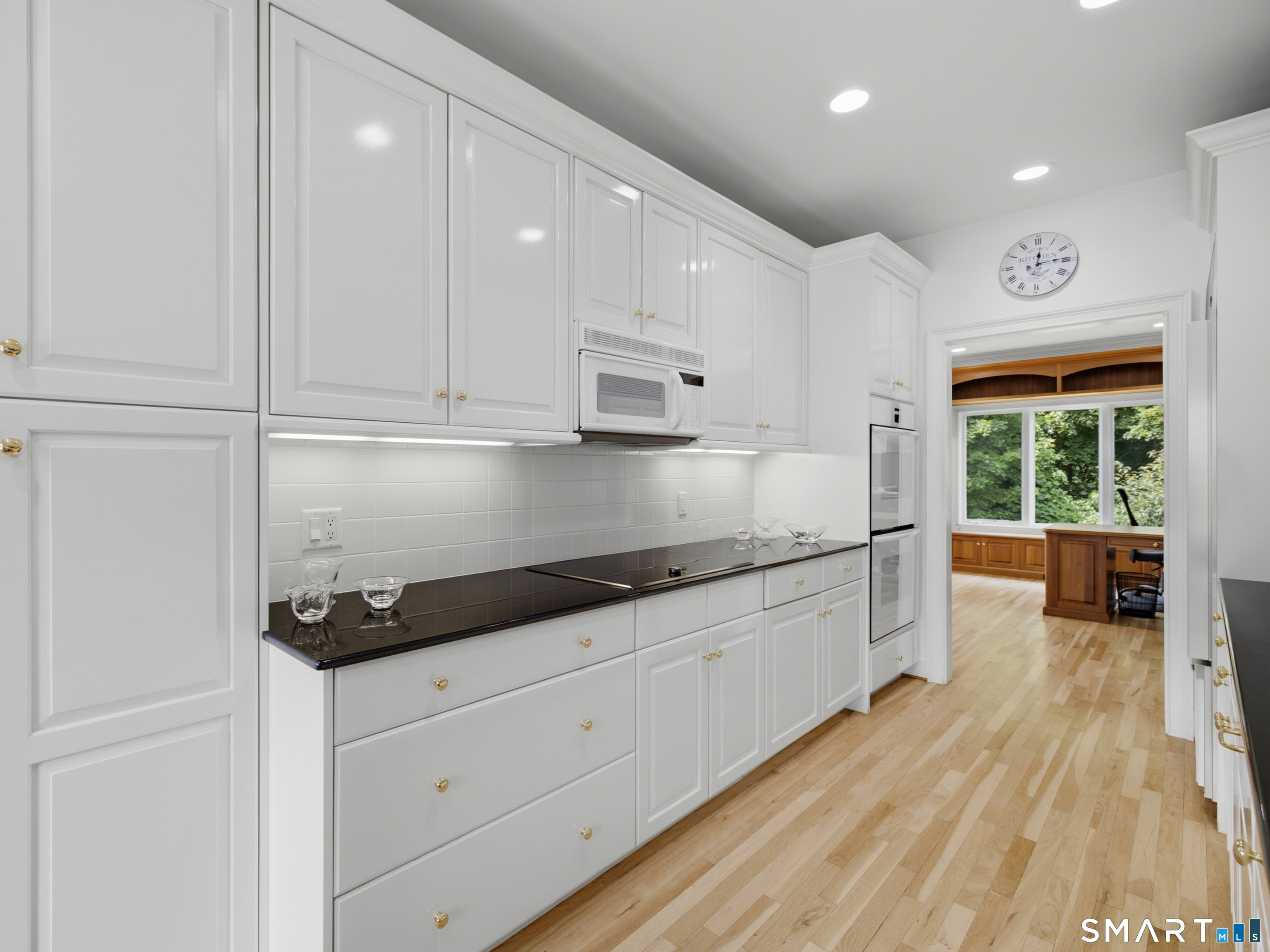 2 Shirecrest, Unit 2 Avon, CT 06001 - Photo 11 of 39