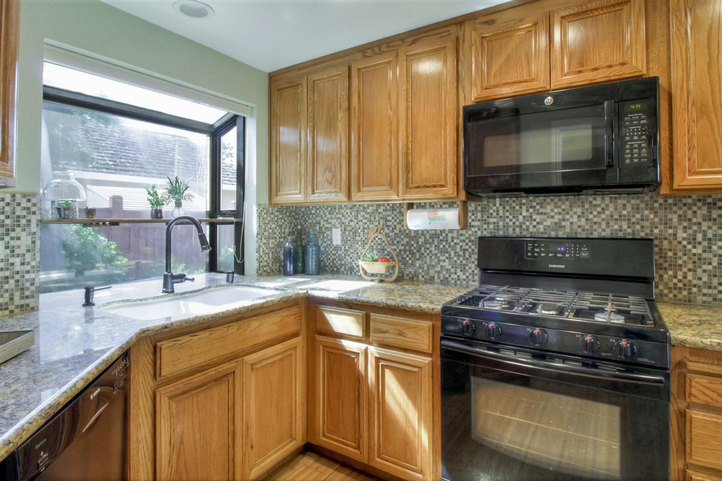 1932 Rheem Drive Pleasanton, CA 94588 - Photo 9 of 30 Gallery Image 9