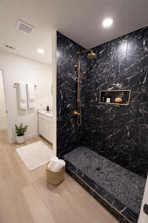 469 West Fulton Street Van Alstyne, TX 75495 - Photo 9 of 13