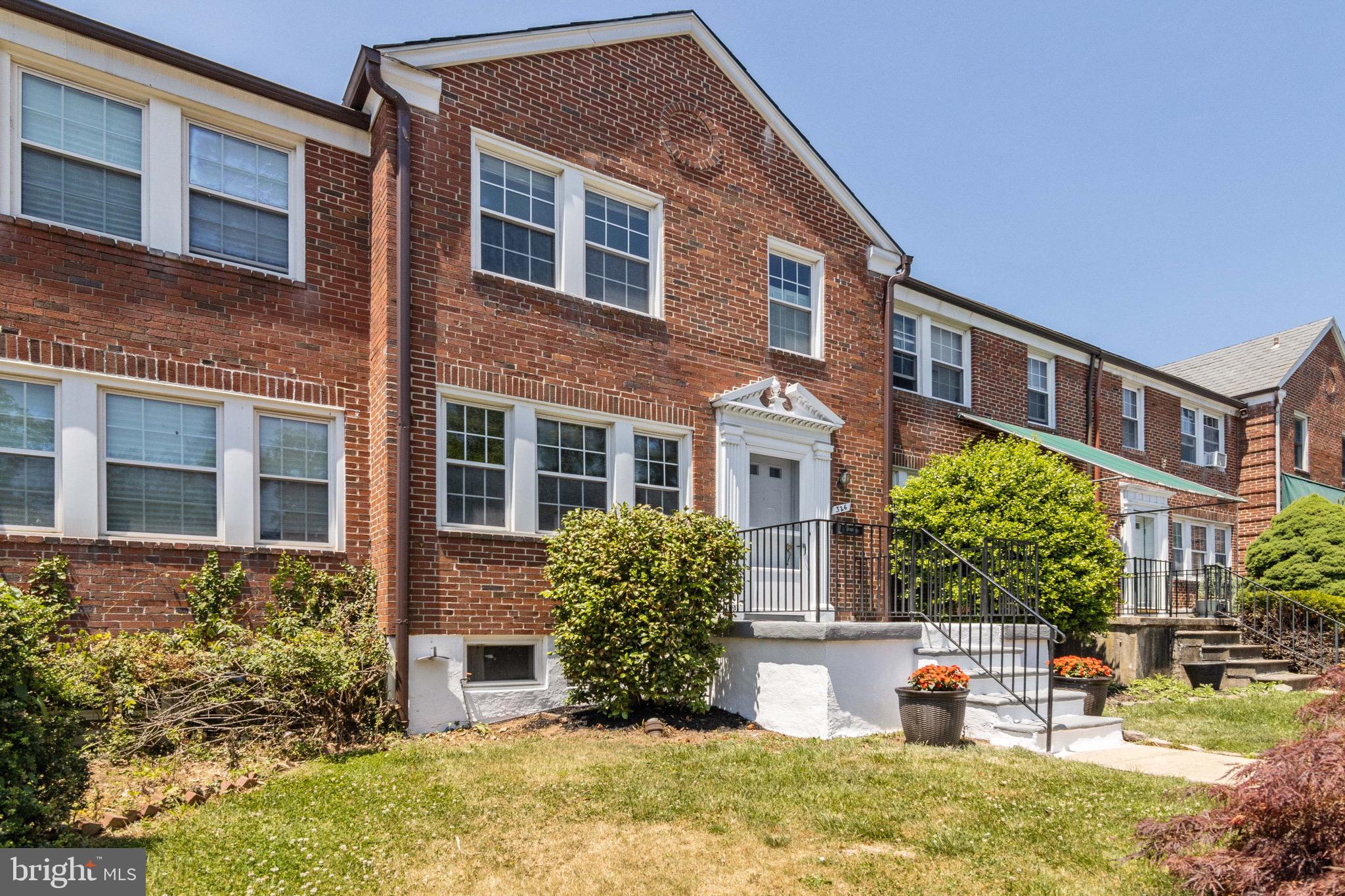 326 Lambeth Road Catonsville, MD 21228 - Photo 3 of 37 Gallery Image 3
