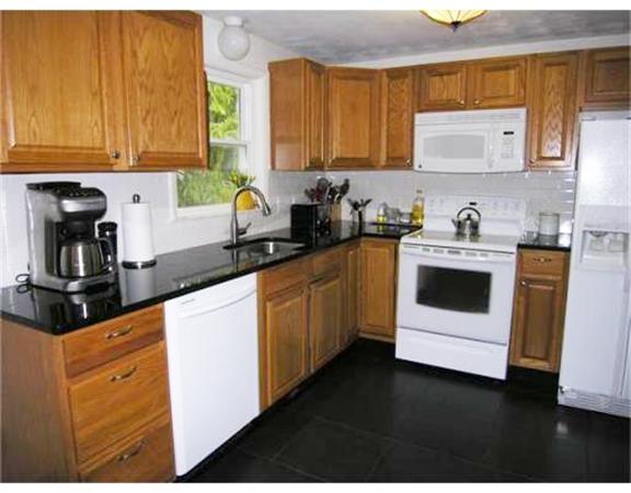 167 Hunting Road Needham, MA 02494 - Photo 10 of 18