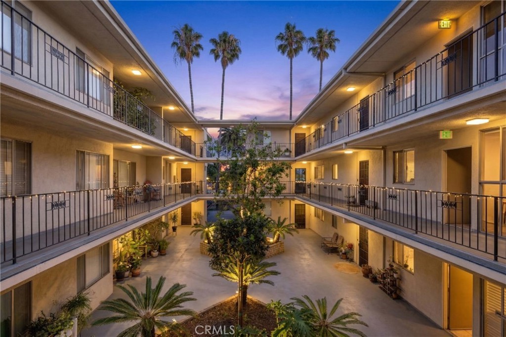 2772 2nd Street, Unit 2G Long Beach, CA 90803 - Photo 29 of 53 a view of a swimming pool with a patio