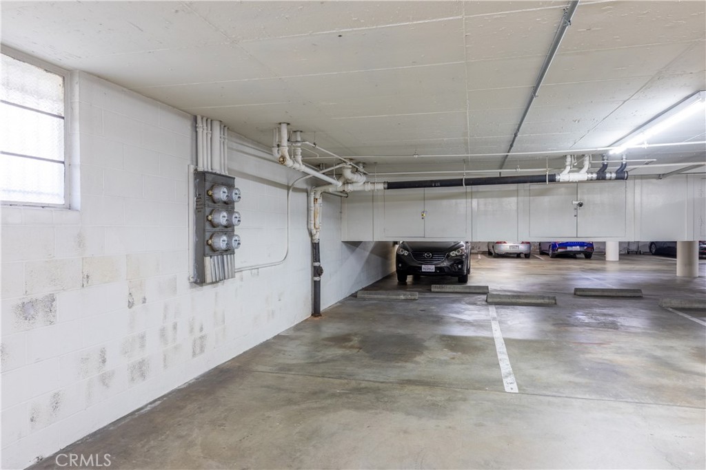 2772 2nd Street, Unit 2G Long Beach, CA 90803 - Photo 36 of 53 a view of a storage & utility room