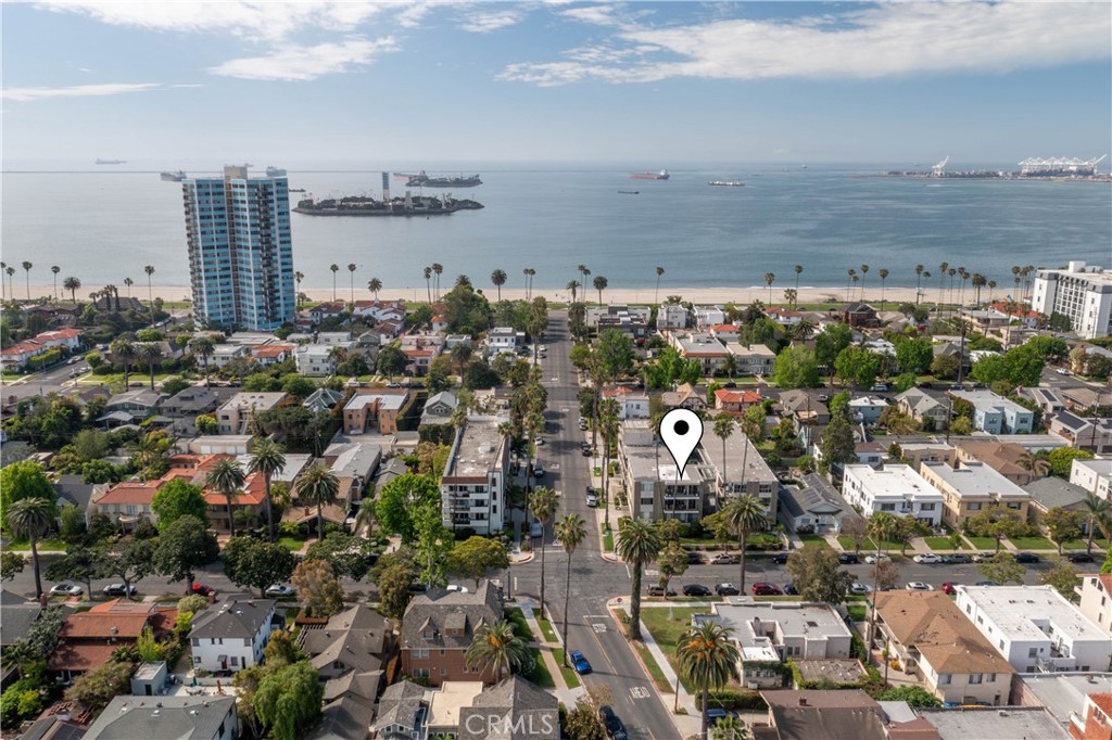 2772 2nd Street, Unit 2G Long Beach, CA 90803 - Photo 41 of 53 an aerial view of a city