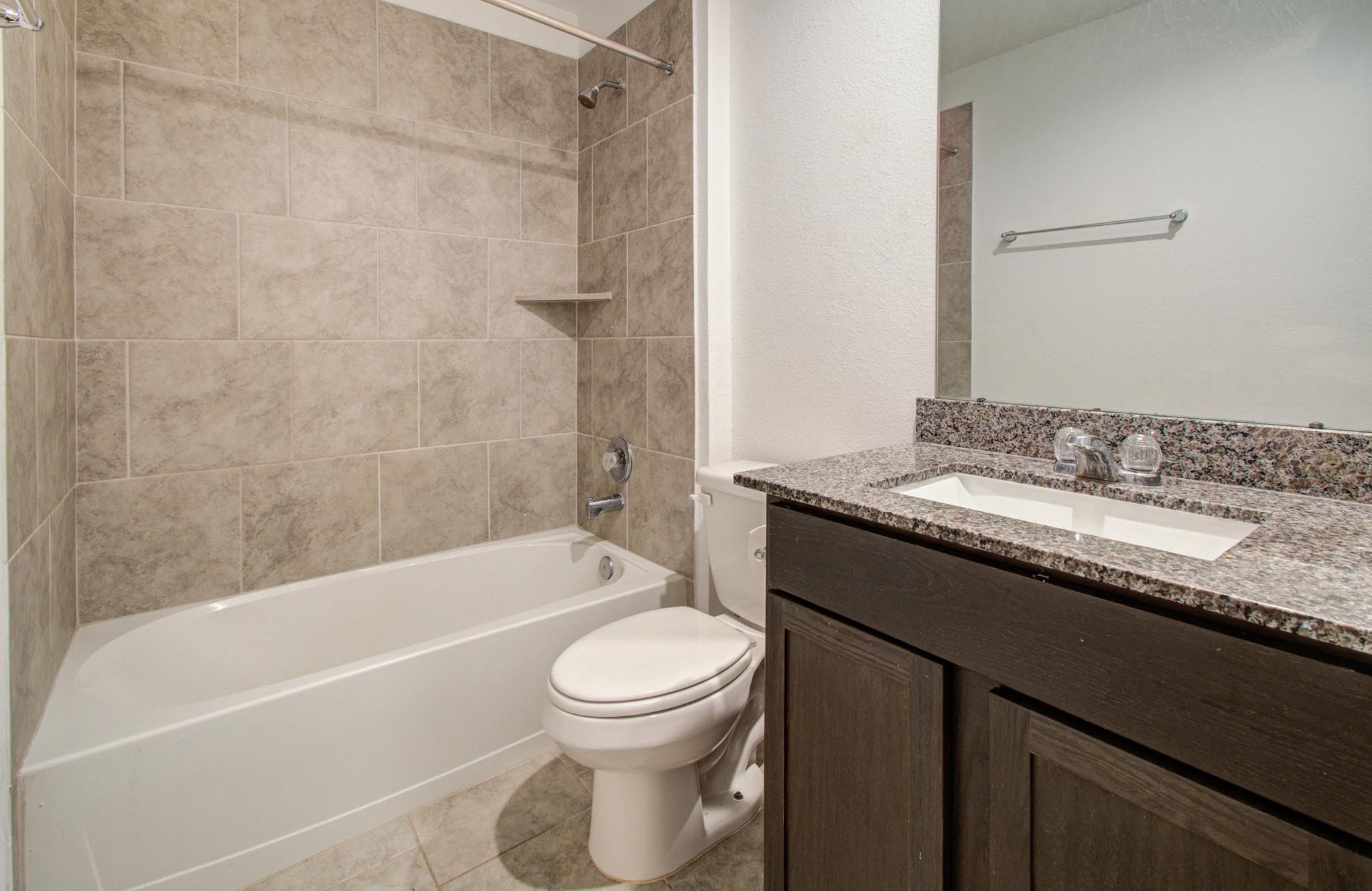 7527 Cynomys Court Rosharon, TX 77583 - Photo 9 of 29 Bathroom 1