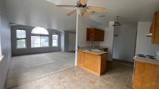 2160 Southwest Bridge Street Grants Pass, OR 97526 - Photo 10 of 35 IMG_1288