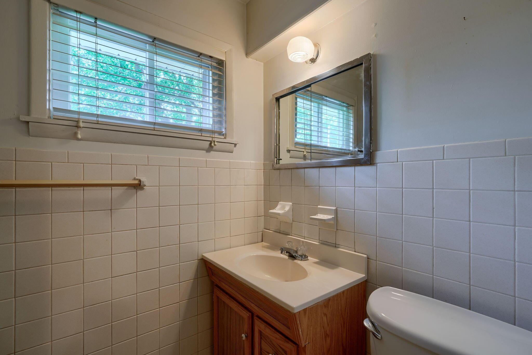 862 Afton Road Columbus, OH 43221 - Photo 15 of 25 862 Afton Rd (20)