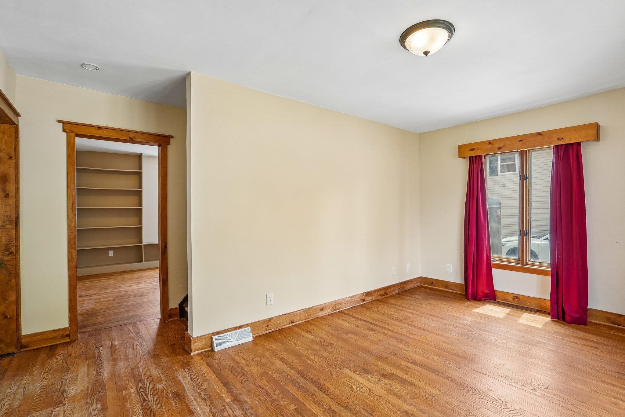 513 Waterloo Street Columbus, WI 53925 - Photo 14 of 28