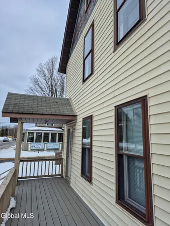 $950 | 524 Maple Avenue, Unit 3, Saratoga Springs, NY 12866