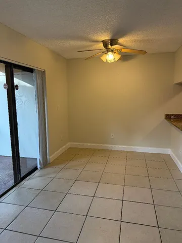 $2,100 | 6043 10th Avenue North, Unit 231, Greenacres, FL 33463