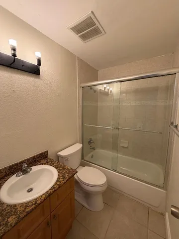 $2,100 | 6043 10th Avenue North, Unit 231, Greenacres, FL 33463