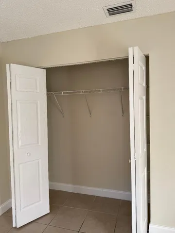 $2,100 | 6043 10th Avenue North, Unit 231, Greenacres, FL 33463