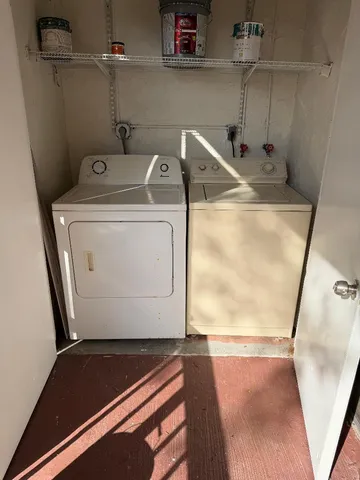 $2,100 | 6043 10th Avenue North, Unit 231, Greenacres, FL 33463