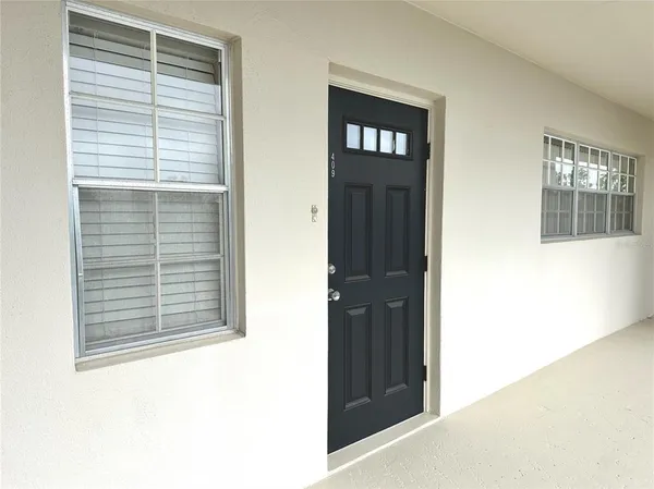 a view of empty room and window