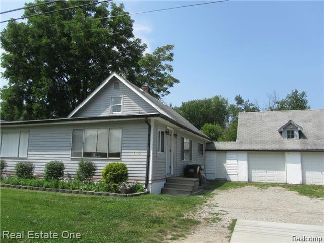 3330 Crooks Road Rochester, MI 48309 - Photo 2 of 28 2--front.jpg