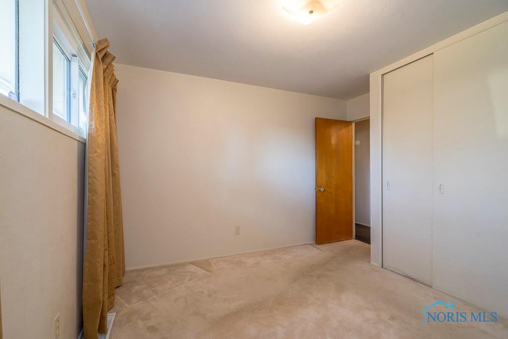 4452 Elmhurst Road Toledo, OH 43613 - Photo 17 of 26 Gallery Image 17