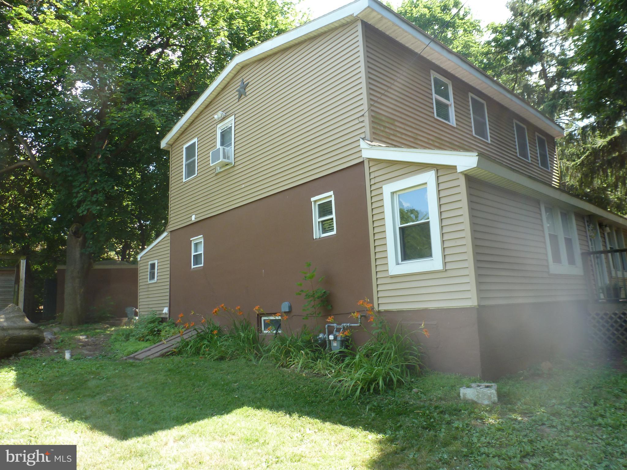 2118 Easton Road Bethlehem, PA 18015 - Photo 15 of 41 Gallery Image 15