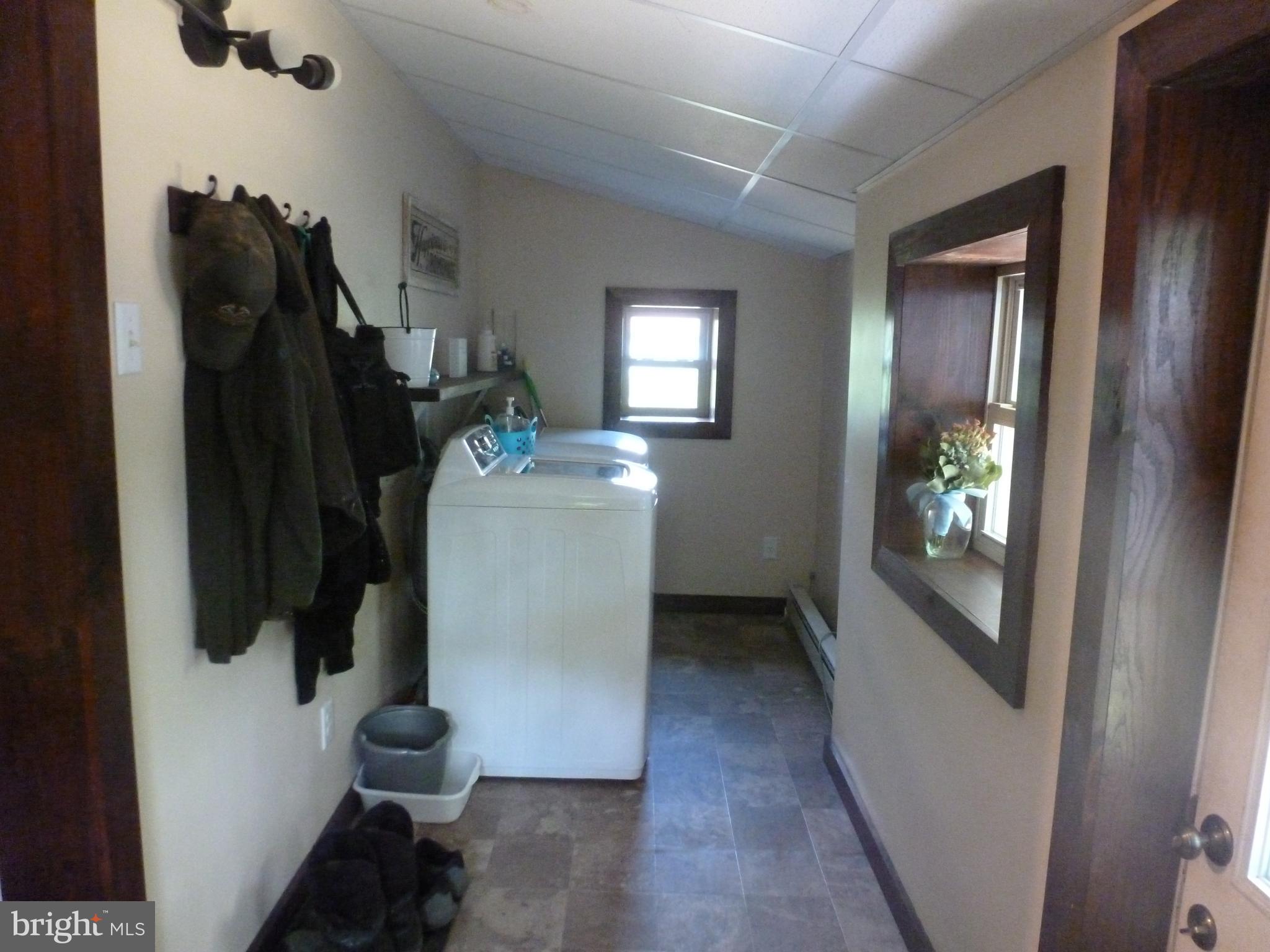 2118 Easton Road Bethlehem, PA 18015 - Photo 27 of 41 Gallery Image 27