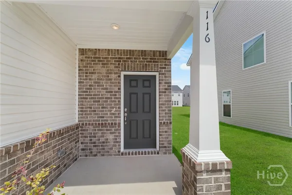$2,800 | 116 Peabody Street, Savannah, GA 31407