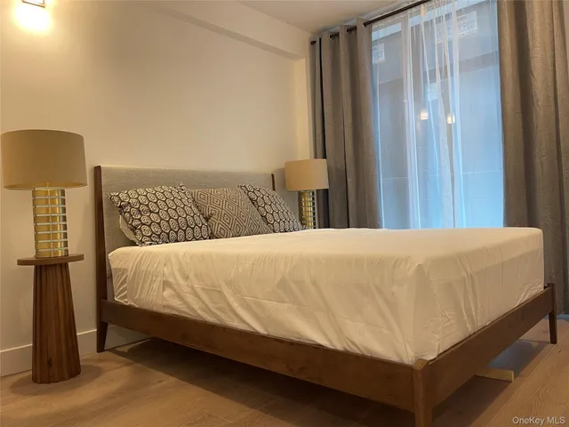 $439,000 | 52-16 Roosevelt Avenue, Unit 3A | Woodside