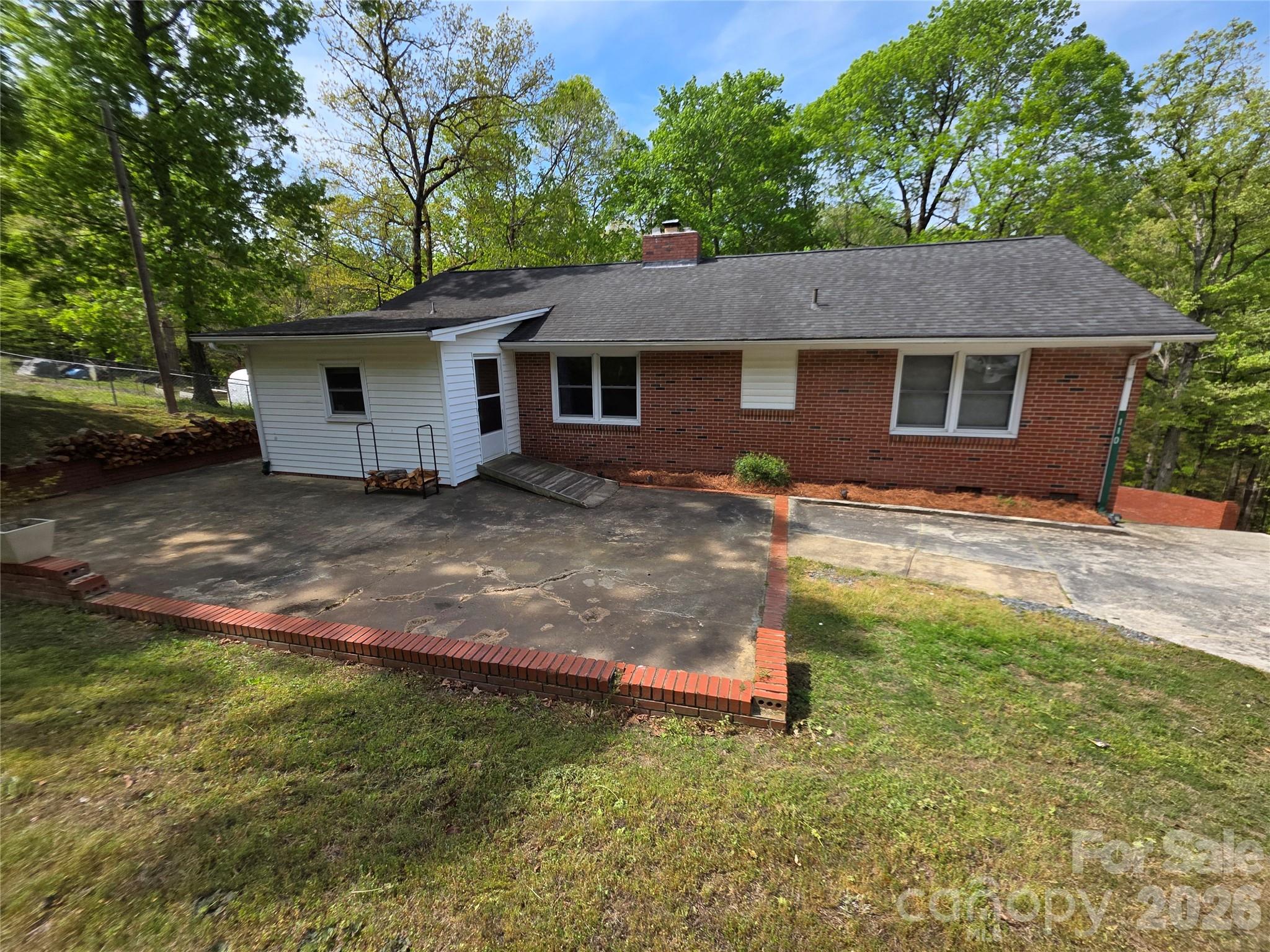 110 Crestwood Drive Chester, SC 29706 - Photo 3 of 22