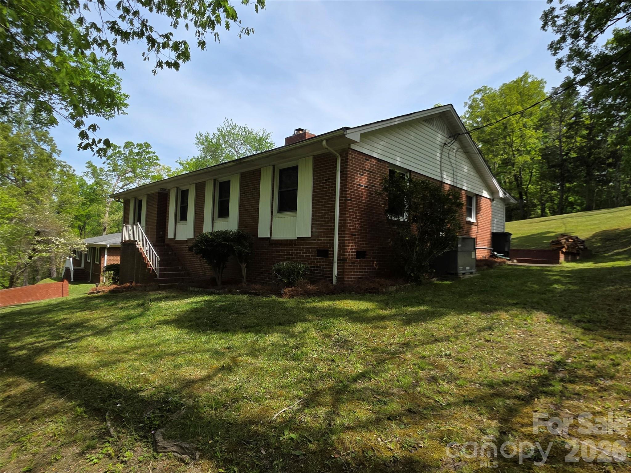 110 Crestwood Drive Chester, SC 29706 - Photo 6 of 22