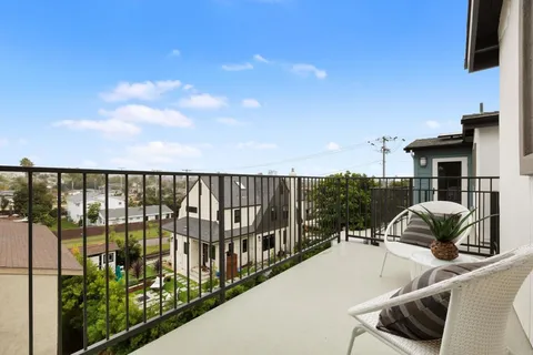 $2,049,000 | 316 Chinquapin Avenue, Carlsbad, CA 92008