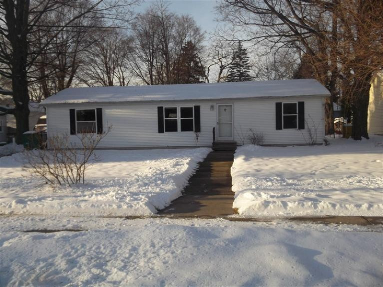 212 West Sherwood Street Decatur, MI 49045 - Photo 1 of 11 Primary Photo