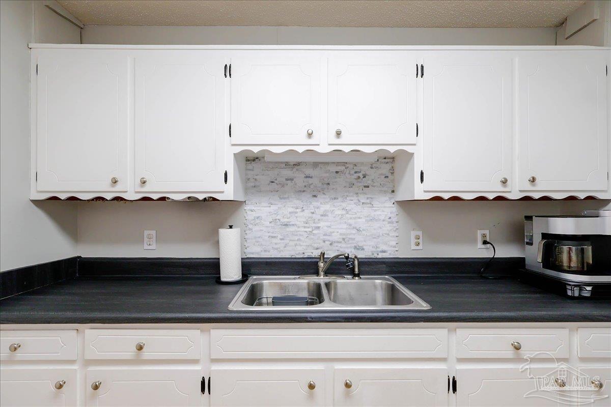 1551 Sunny Ridge Lane Cantonment, FL 32533 - Photo 14 of 40