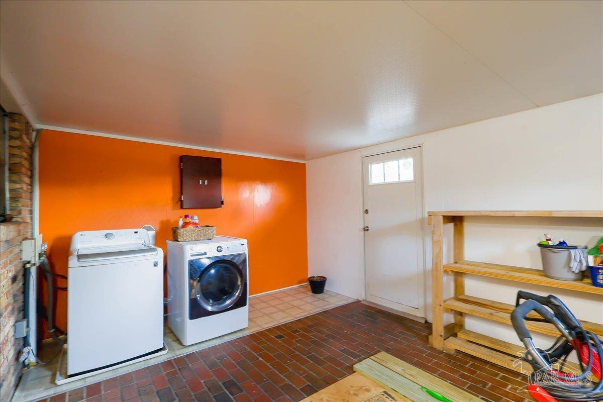 1551 Sunny Ridge Lane Cantonment, FL 32533 - Photo 34 of 40