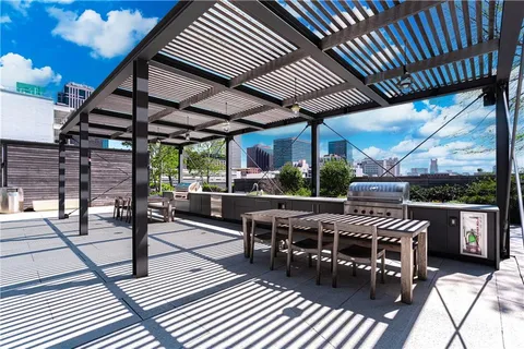 $955,000 | 1001 Julia Street, Unit 6D, New Orleans, LA 70113