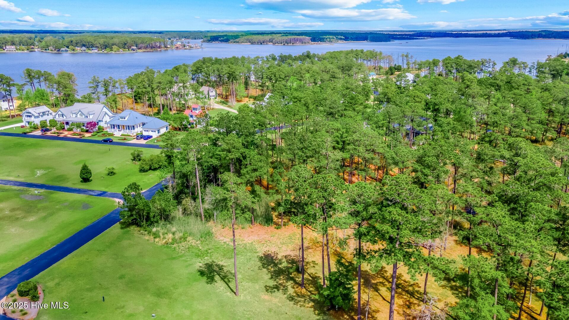 72 Oyster Point Road Oriental, NC 28571 - Photo 6 of 55 72 Oyster Point Road 38 (21)
