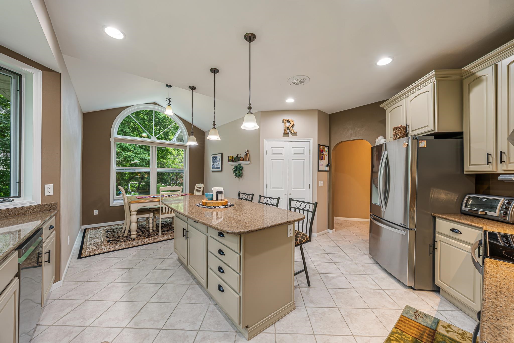 8405 Ridgeview Court Larsen, WI 54947 - Photo 11 of 68