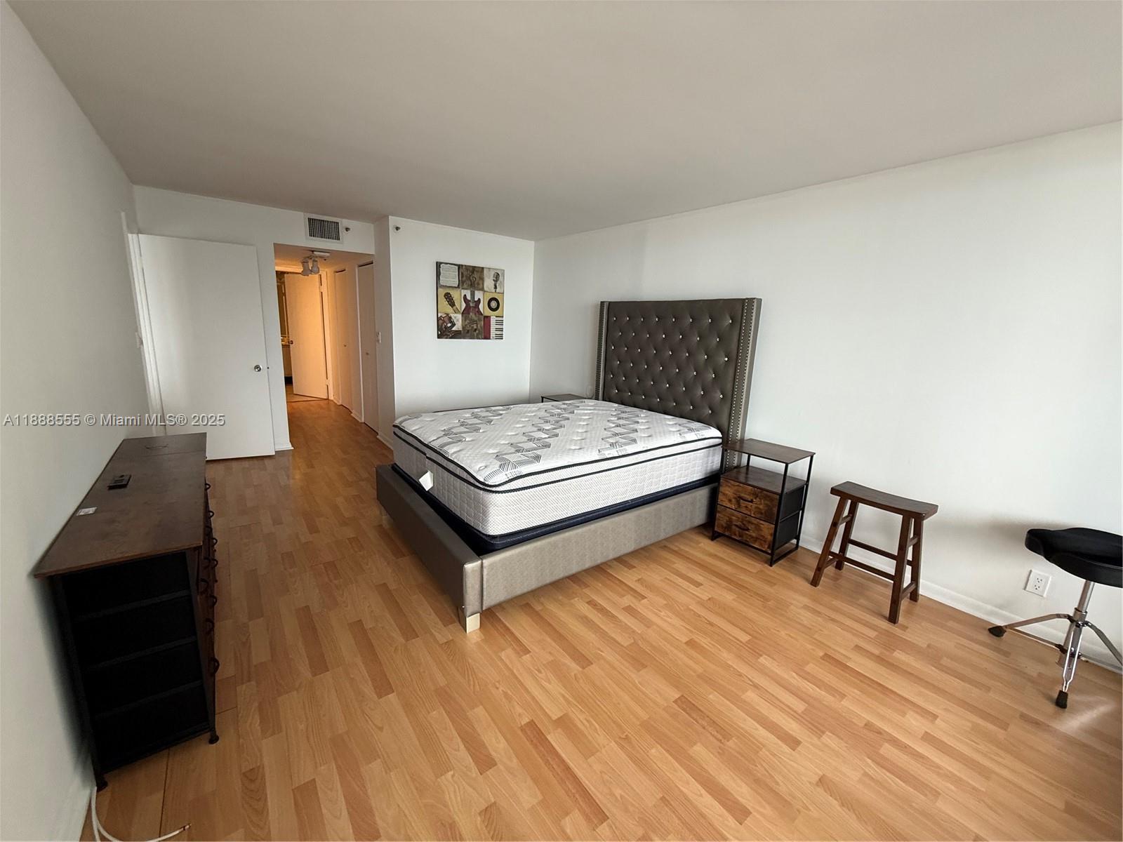 1717 North Bayshore Drive, Unit A1639 Miami, FL 33132 - Photo 11 of 16