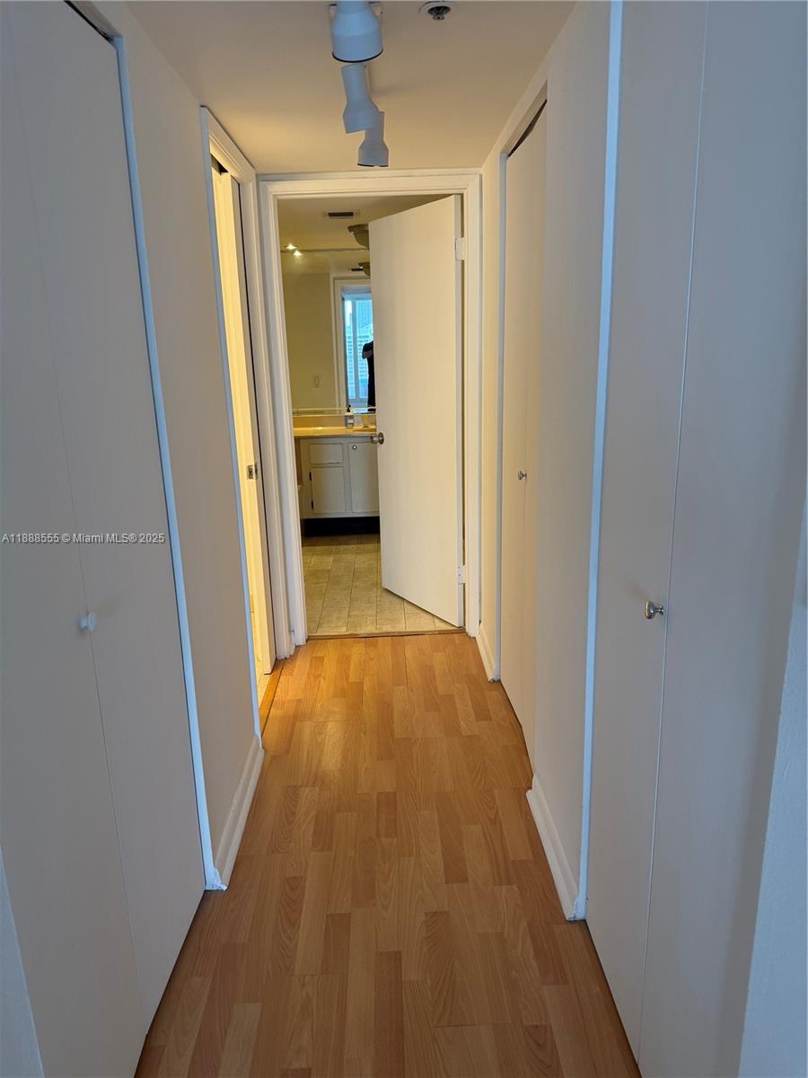 1717 North Bayshore Drive, Unit A1639 Miami, FL 33132 - Photo 13 of 16