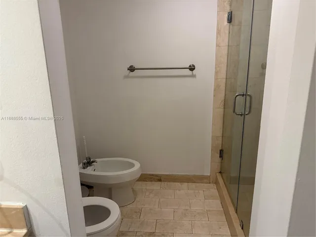 $2,950 | 1717 North Bayshore Drive, Unit A1639, Miami, FL 33132