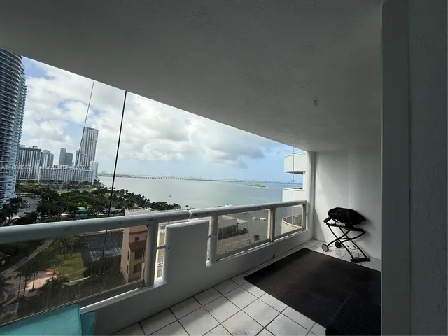 $2,950 | 1717 North Bayshore Drive, Unit A1639, Miami, FL 33132