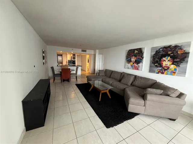 $2,950 | 1717 North Bayshore Drive, Unit A1639, Miami, FL 33132