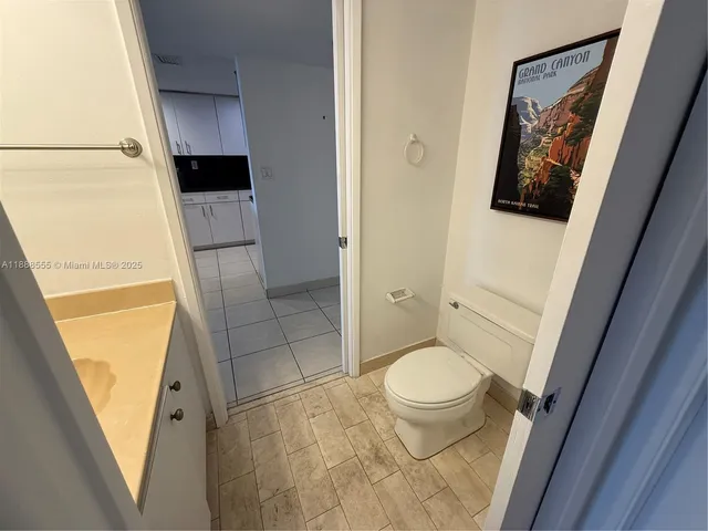 $2,950 | 1717 North Bayshore Drive, Unit A1639, Miami, FL 33132