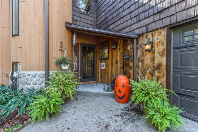 $414,000 | 9354 County Rd KK, Amherst Junction, WI 54407