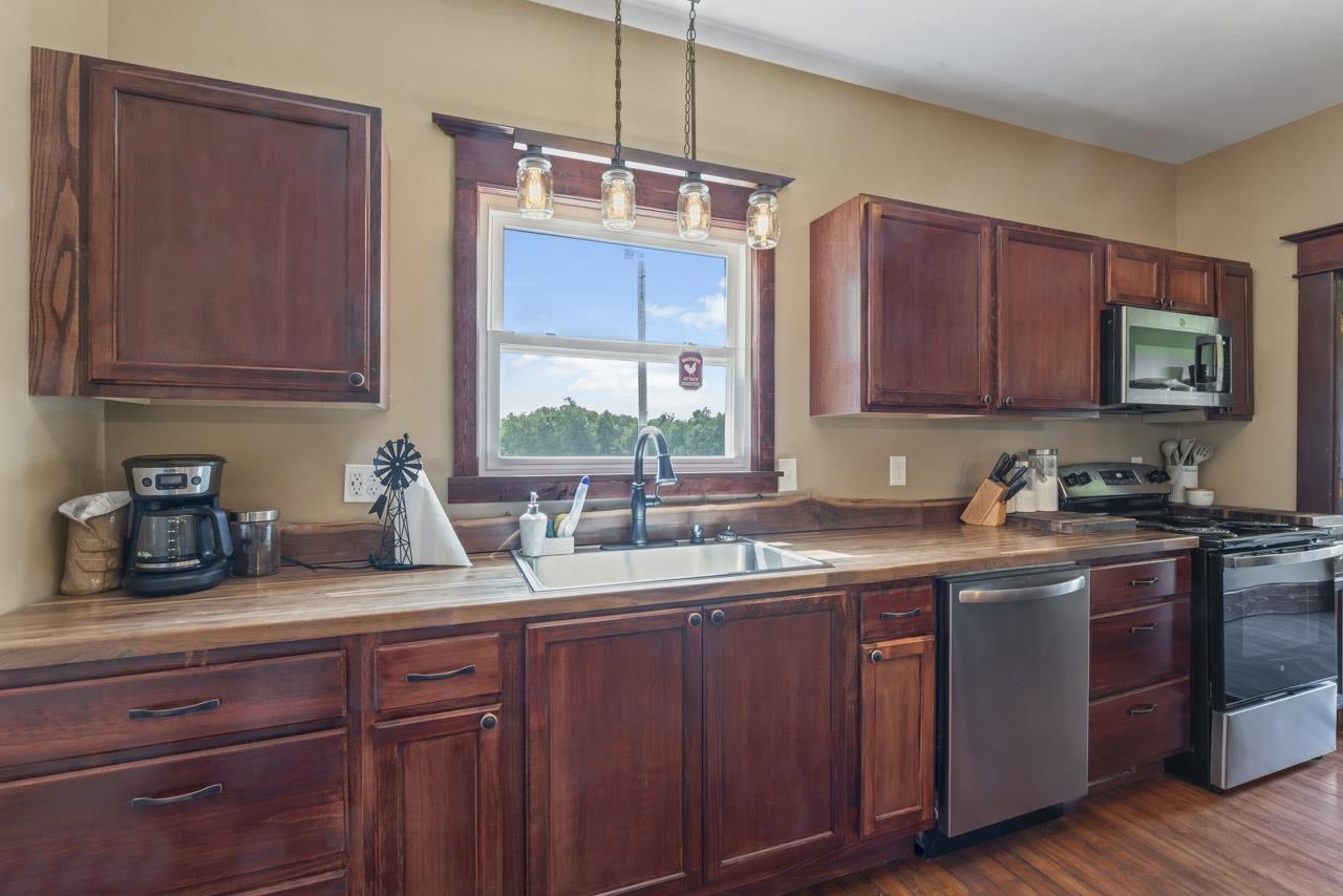 10007 Rolston Road Byron, MI 48418 - Photo 30 of 49 50152802-bdbc0db8-88db-4233-b3ff-4d3f85b4afe1.JPG